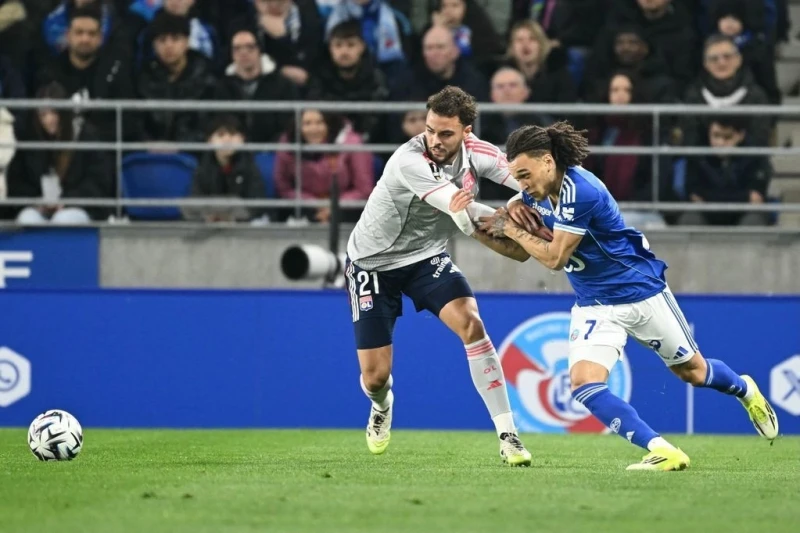 Ligue 1: Strasbourg Defeats Lyon, Lille Wins Away, Rennes Thrash Auxerre - UPDATED