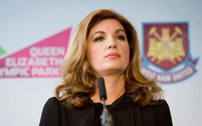 Karren Bredi Vest Hemdəki 16 illik vitse-prezident vəzifəsindən istefa verdi