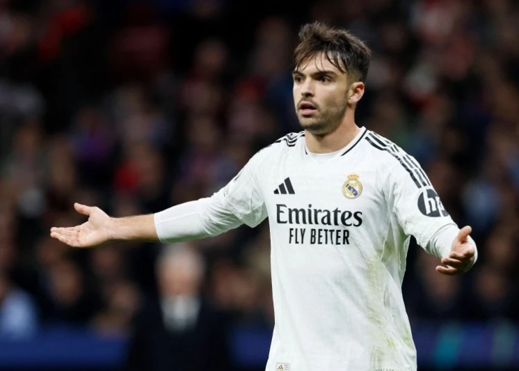 Raul Asensio intizamsızlıq səbəbindən Realın əsas heyətindən kənarda qalıb