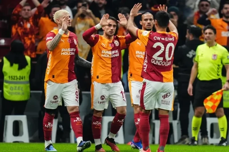 Qalatasaray Kasımpaşanı məğlub edərək Türkiyə Super Liqasının ilk dövrəsini lider başa vurdu