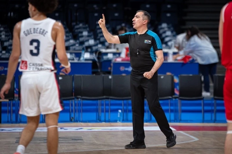 Ələkbər Həsənov U-16 Avropa Çempionatının yarımfinalında Litva - İtaliya matçını idarə edəcək