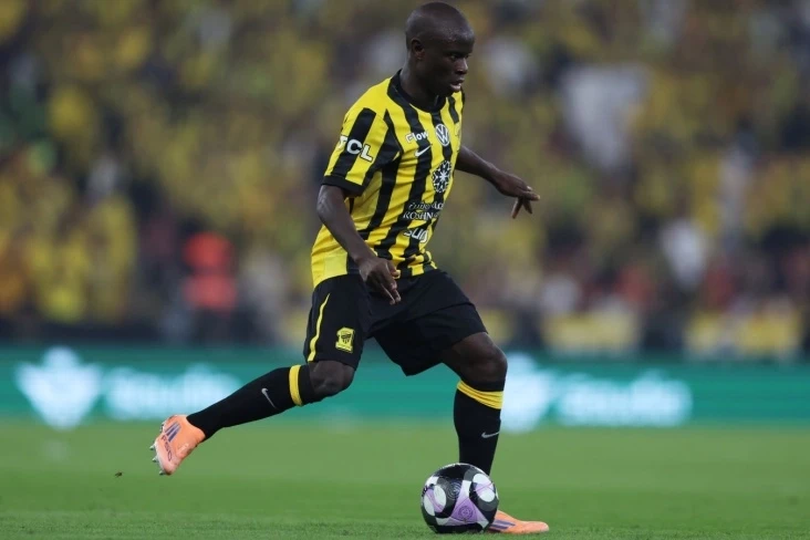 Fenerbahce Signs N'Golo Kante