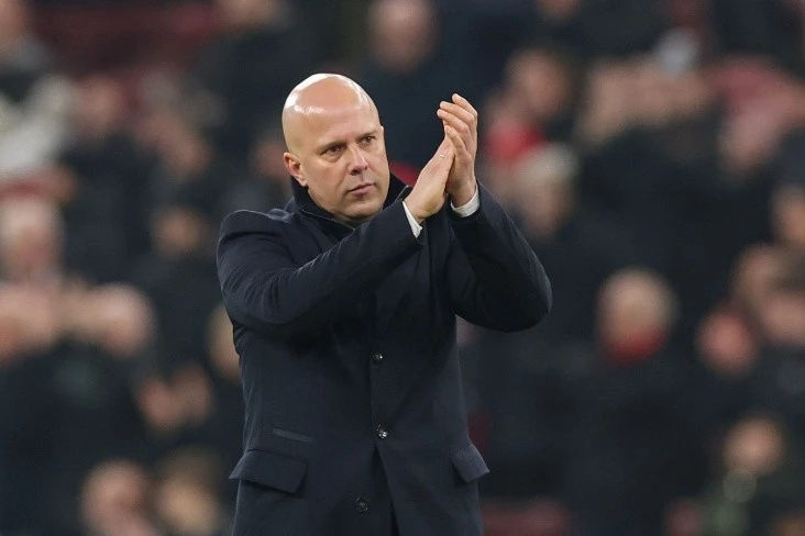 Arne Slot gələcəyi ilə bağlı narahat olmadığını bildirib