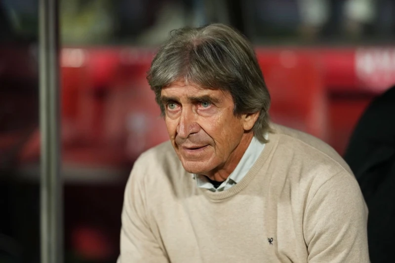 Manuel Pellegrini considers Xabi Alonso's dismissal from Real Madrid a mistake