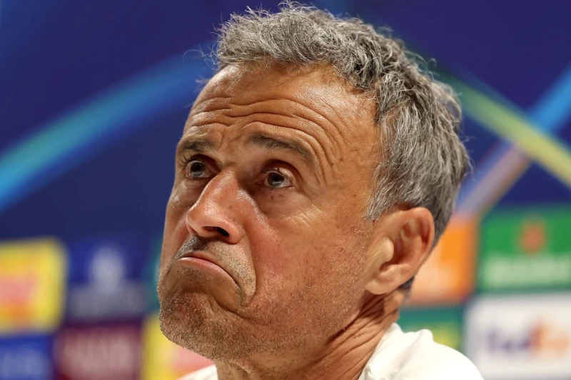 Enrique talks about games against English clubs and the winning the Premier League joke