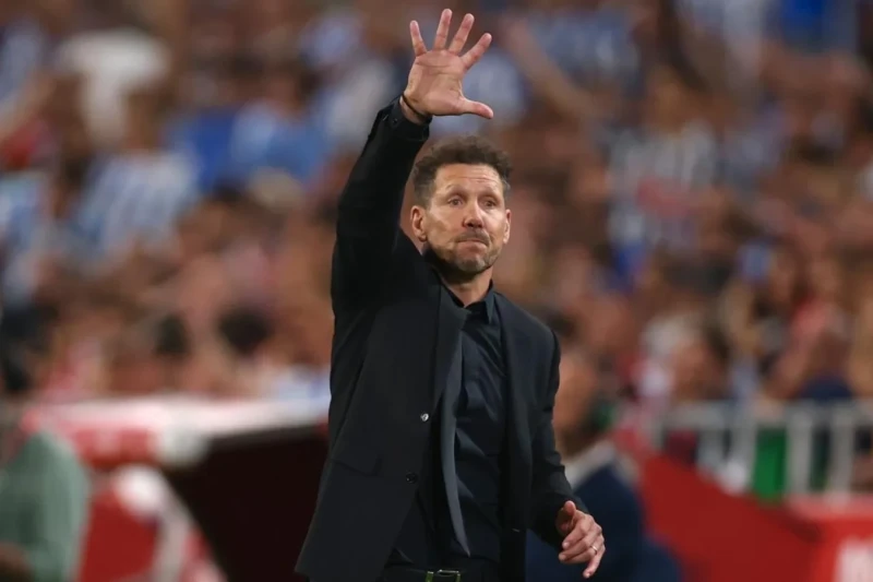 Simeone Alvaresin gələcəyi barədə: Deyəsən, Xulian qərarını verib