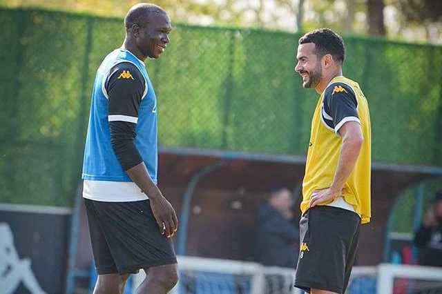 Neftçi Şamaxı ilə matçın hazırlığını tamamladı