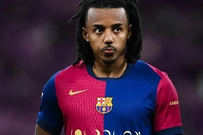 Liverpool Could Offer Barcelona 80 Million Euros to Sign Kounde