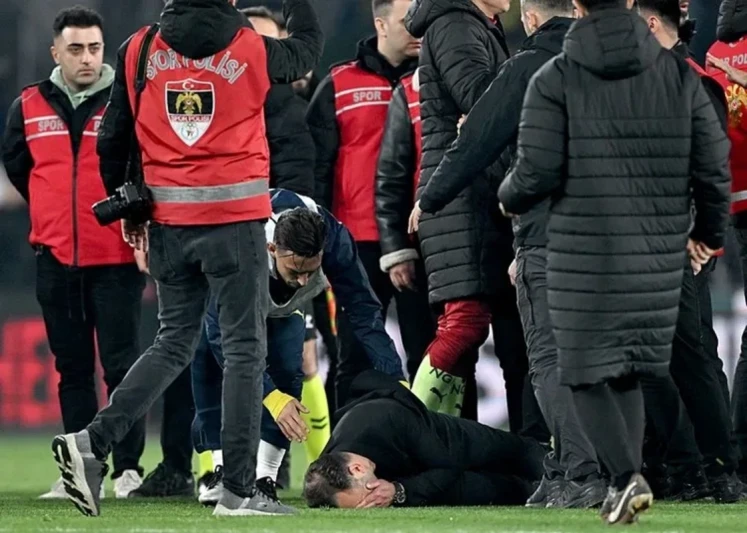 "Fənərbağça" - "Qalatasaray" görüşündə baş verən hadisələrlə bağlı cəzalar bu gün açıqlanacaq