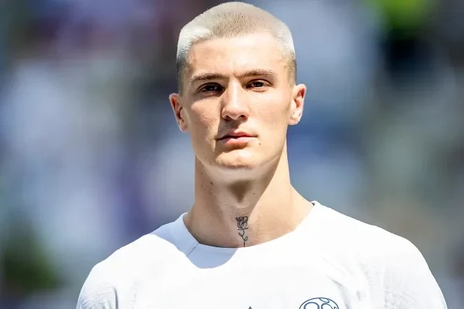 Benjamin Šeško, Manchester United'a Transfer Olmayı Kabul Etti