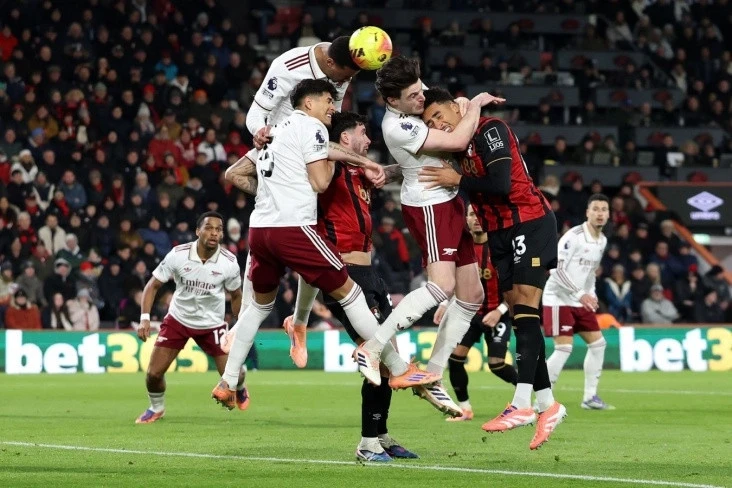 Английская Премьер-лига: Тяжелая победа «Арсенала», неожиданная победа «Вулверхэмптона» и результаты других матчей