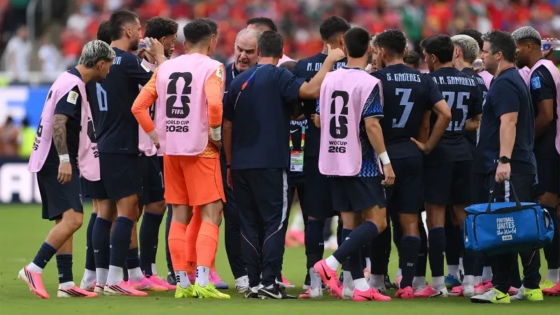 Uruguay team's charter flight was canceled