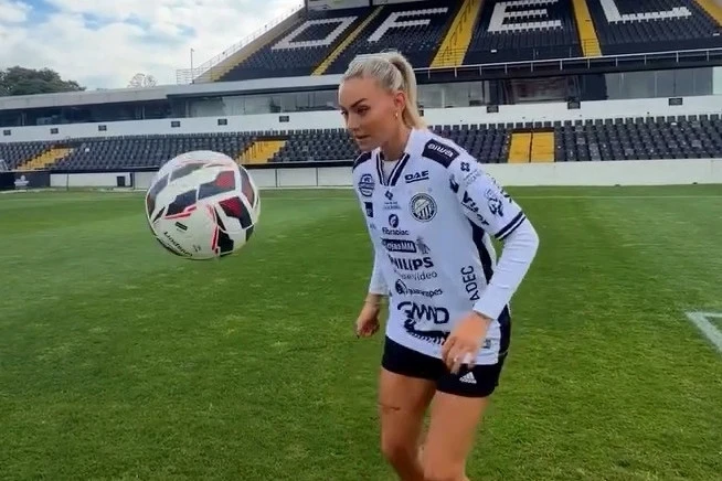 Aycan Yanaç ilk YouTube videosu üçün Aleks de Souza ilə görüşüb - VİDEO