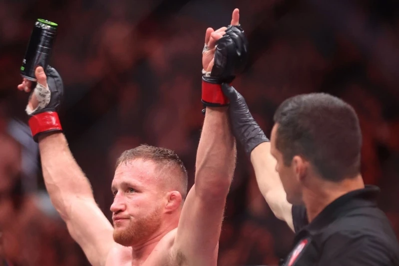 Qetji Topuriya ilə döyüşmək əvəzinə Hollovey ilə BMF və UFC tituluna can atır