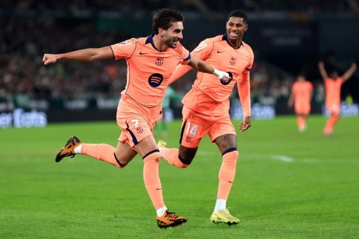 Barcelona deplasmanda Betisi mağlup etti: Ferran Torres'ten hat-trick, skor 3:5