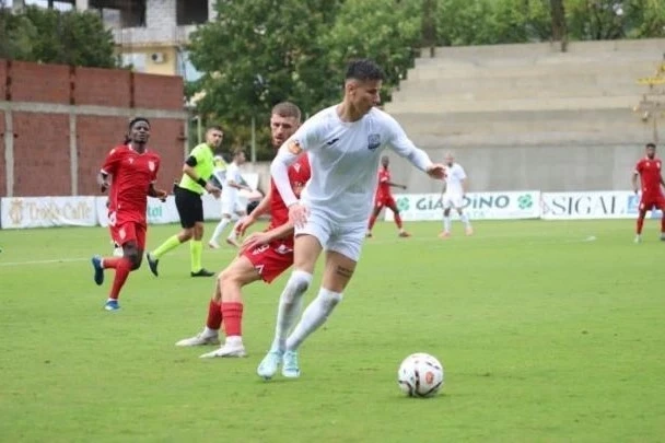 Замик Алиев вышел на поле позже, его команда победила
