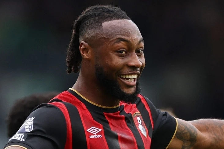 Mançester Yunayted Semenyo transferində Liverpul, Arsenal və Mançester Siti ilə rəqabət aparır