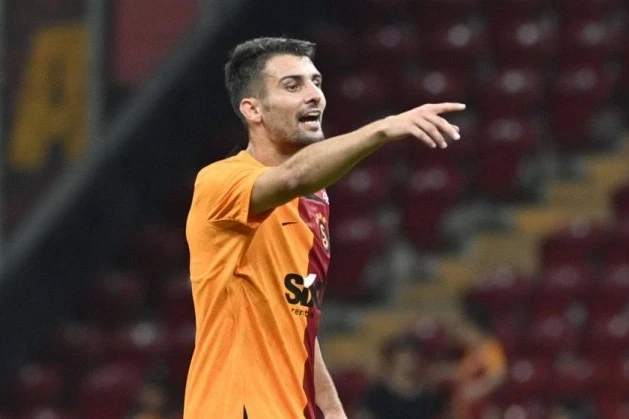 Qalatasarayın sabiq futbolçusu Fatih Karagümrükün transferində