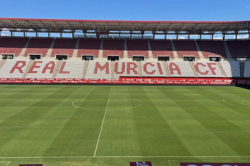 15 yaşındaki Azerbaycanlı stoper Said Aslanov Real Murciaya transfer oldu