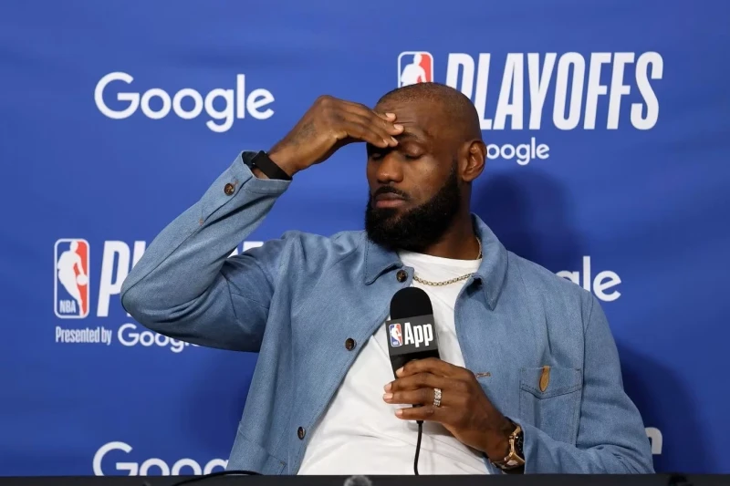 Lebron Ceymsə Filadelfiya restoranları tərəfindən ömürlük pulsuz yemək təklif edilib