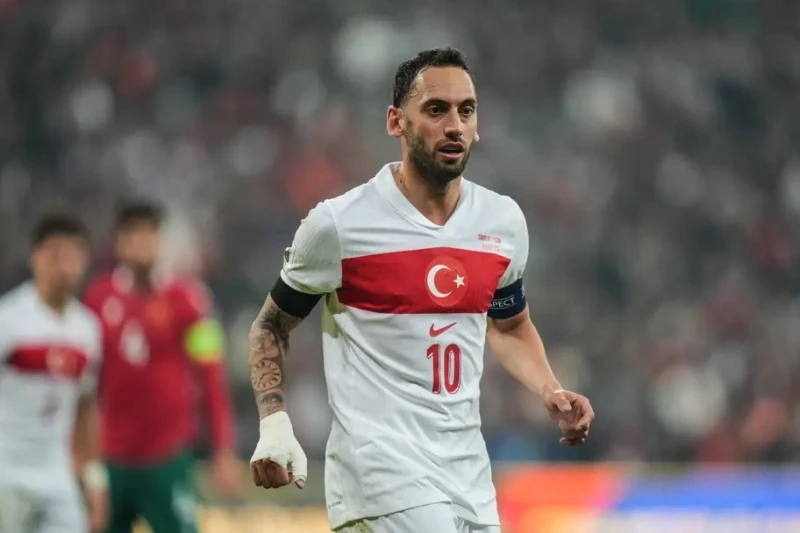 Hakan Çalhanoğlu zədə səbəbindən milli komandanın heyətindən kənarlaşdırılıb
