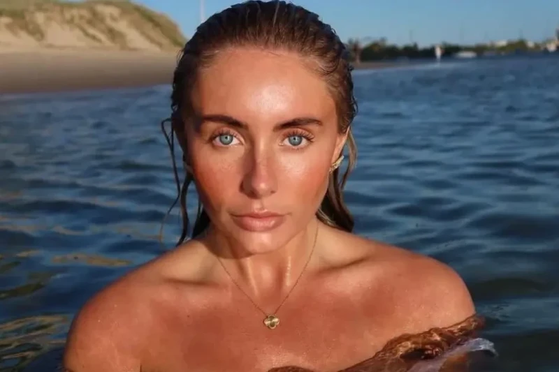 Pornoaktrisa Bonni Bludan Mançester Yunaytedə stressdən çıxış yolu təklifi