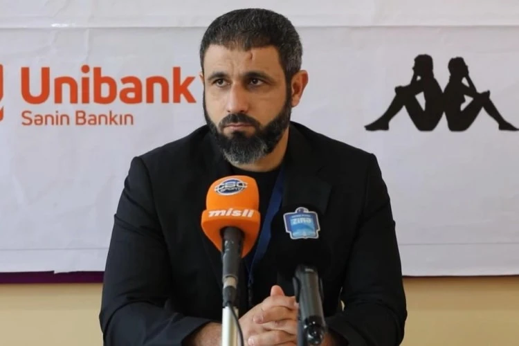 Rəşad Sadıqov Neftçi ilə oyun, transferlər və bazardakı qıtlıqdan danışdı