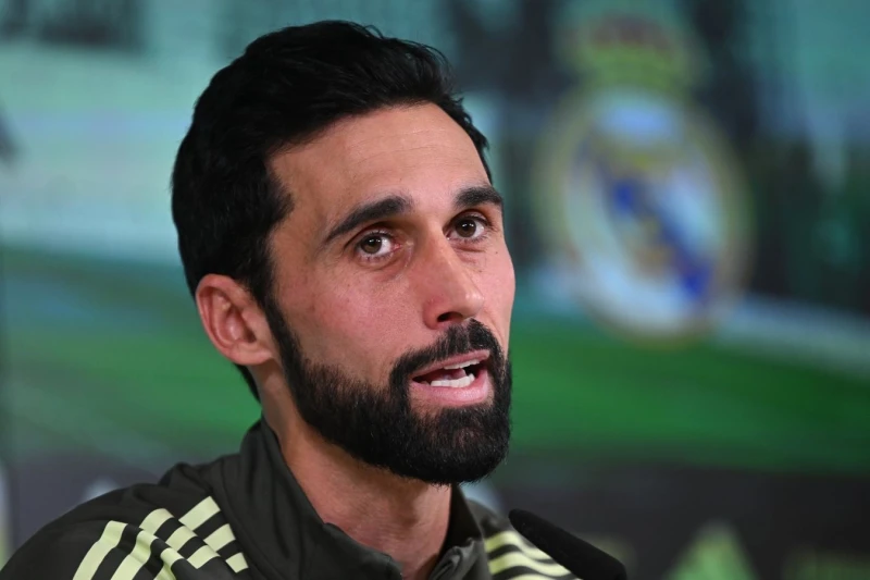 Arbeloa Neqreyra işinin həll olunmamasına təəccüblənir