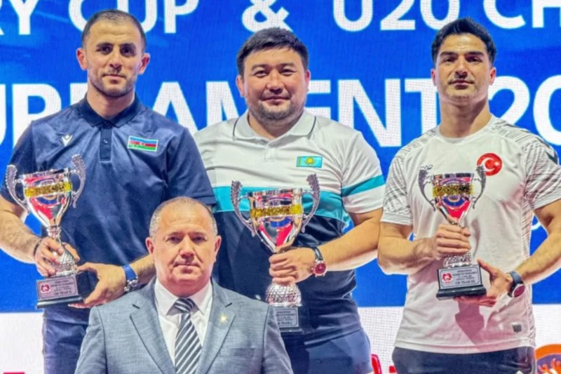 Zəfər Kubokunda güləşçilərimiz 8 qızıl medal qazandı - FOTO