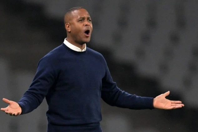 Patrick Kluivert, Endonezya Milli Takımı Teknik Direktörlüğü görevinden ayrıldı