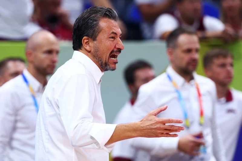 Anadolu Efes Parts Ways with Luka Banki, Igor Kokoskov Becomes Head Coach