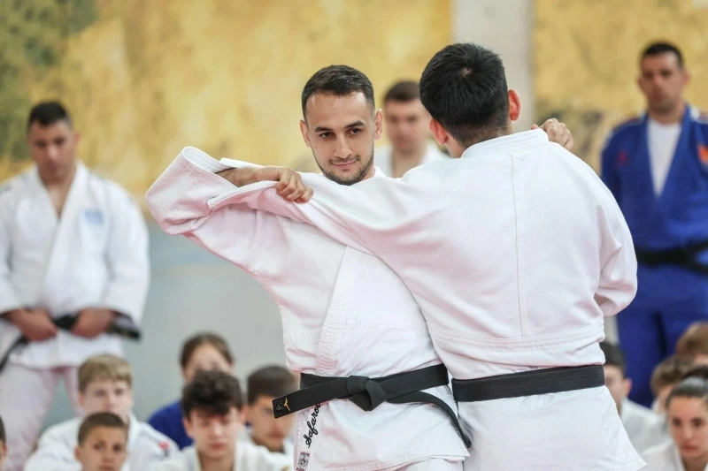 Орхан Сафаров поделится своим опытом в латвийском клубе Kyodai