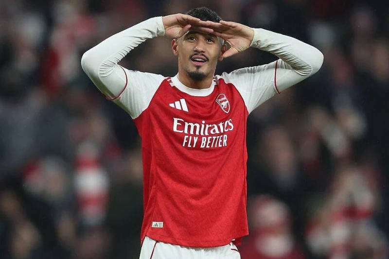 Uilyam Saliba Arsenalın bu mövsüm tarixi kvadrupluq niyyətindən danışıb