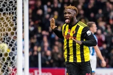 Neftçi Isaac Success ile Anlaştı