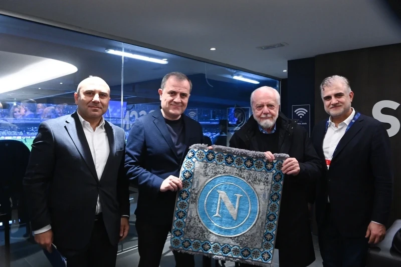 Ceyhun Bayramov və heyəti Napoli - Qarabağ oyununu izlədi: XİN-dən paylaşım