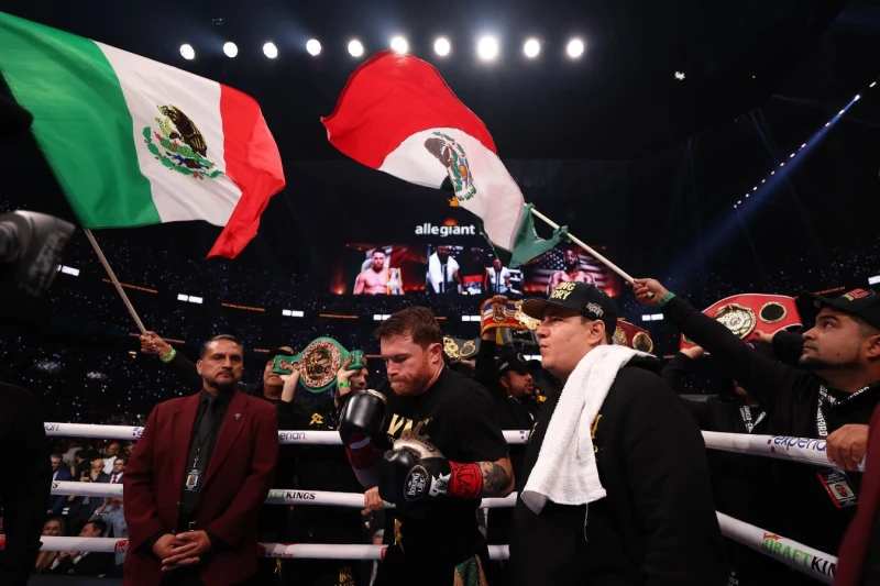 Saul Alvares IBF titulu uğrunda döyüşdən əməliyyat səbəbindən imtina edib