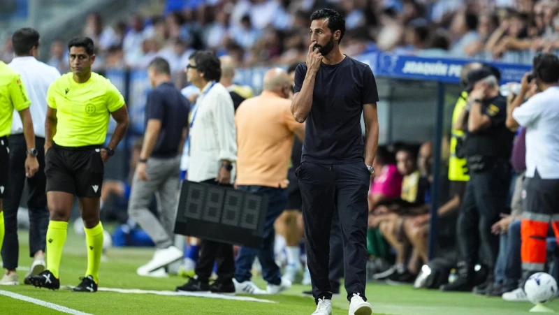 Fulham - Malaga: Spanish coach Arbeloa gets red card