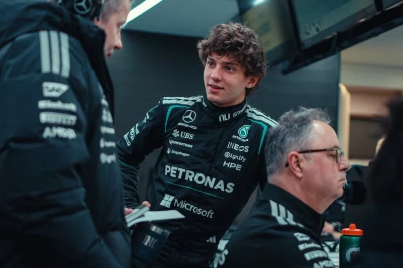 Авария Андреа Кими Антонелли в Сан-Марино: Подробности и стоимость автомобиля