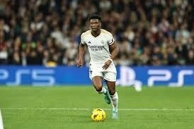 Real fransalı futbolçunu 1 aylığa itirib