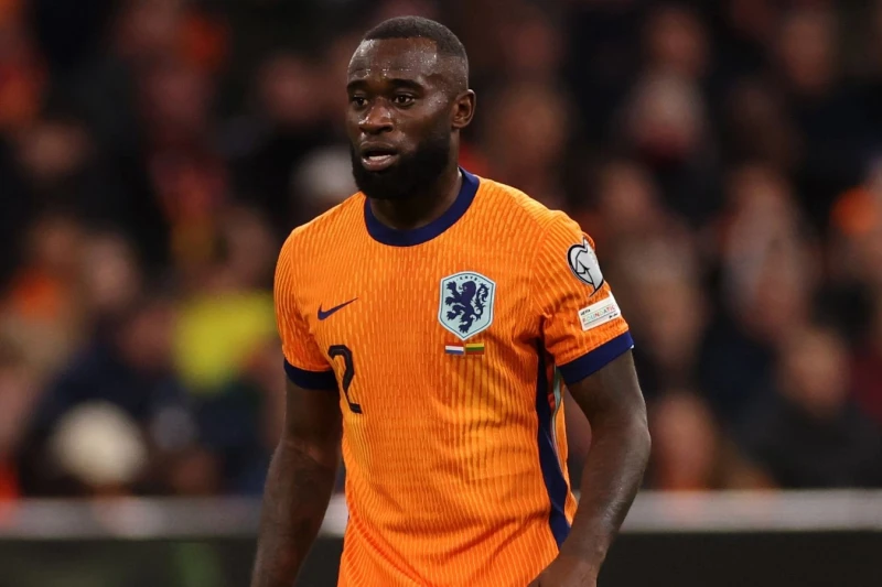 «Ливерпуль» начал переговоры о трансфере Лютшареля Гертрюйды