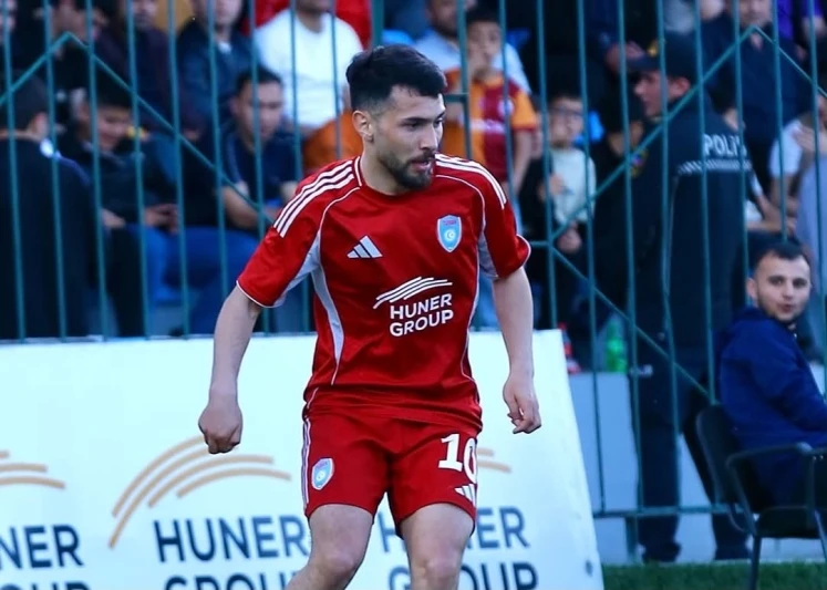 Xəyal Nəcəfov: “Konfrans Liqasında sürpriz komanda ola bilərik”