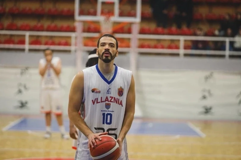 Quba basketbol klubu heyətini yeni oyunçu ilə gücləndirib