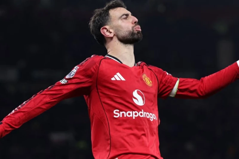 Bruno Fernandes Aston Villa Maçında Sakatlandı ve Oyundan Alındı