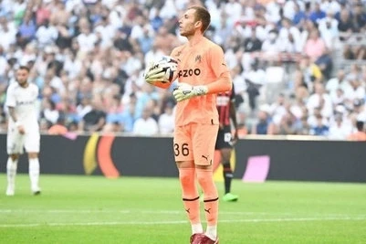 Jirona Ter Ştegenin Zədəsindən Sonra Ruben Blankonu Transfer Edib