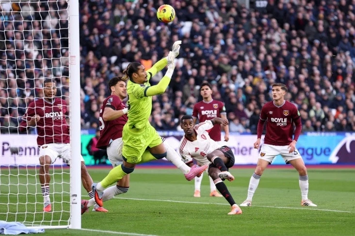 Liverpool West Ham'ı Deplasmanda Mağlup Etti, Isak Premier Lig'deki İlk Golünü Attı
