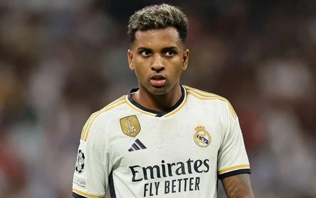 Arsenal və Mançester Siti onun ardınca gedir