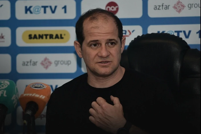 Elmar Baxşıyev: Futbolçular azarkeş qarşısında oynamaq istəyirlər