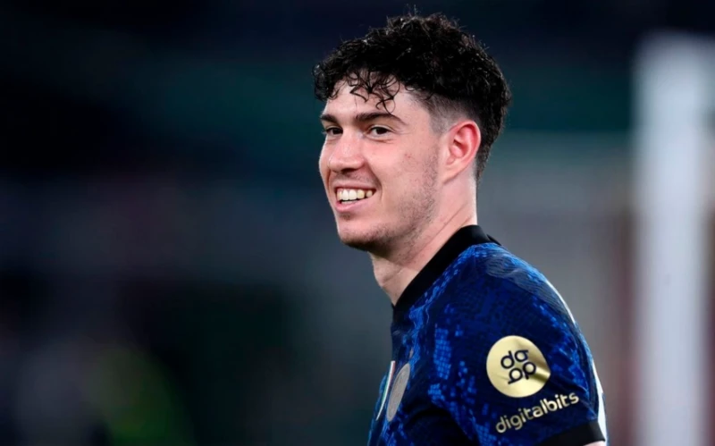 Real İnter klubunun müdafiəçisini transfer etmək istəyir
