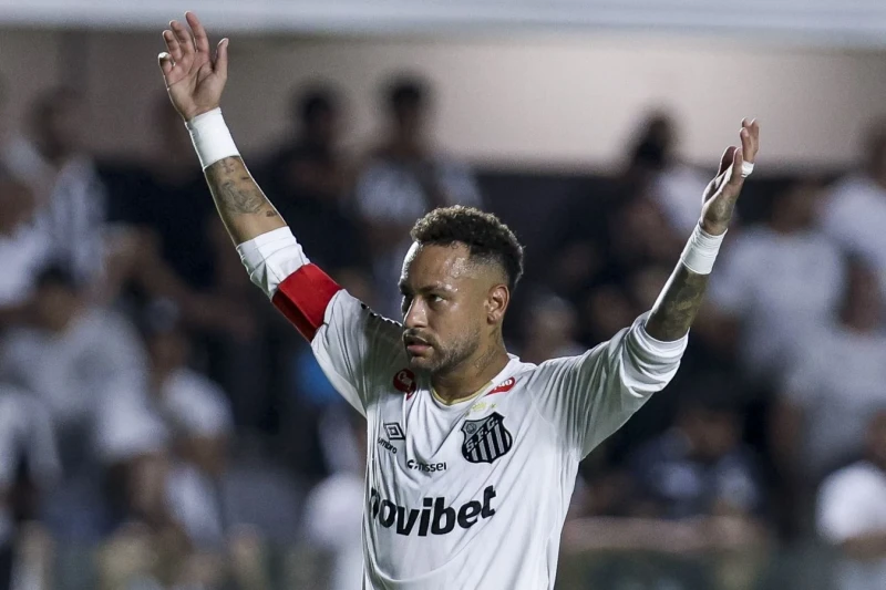 Santos Neymarın zədəsi ilə bağlı Braziliya Futbol Konfederasiyasına məlumat təqdim edib