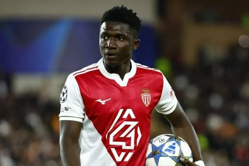 Liverpul Kamara transferi uğrunda Nyukasl ilə rəqabətə başlayır